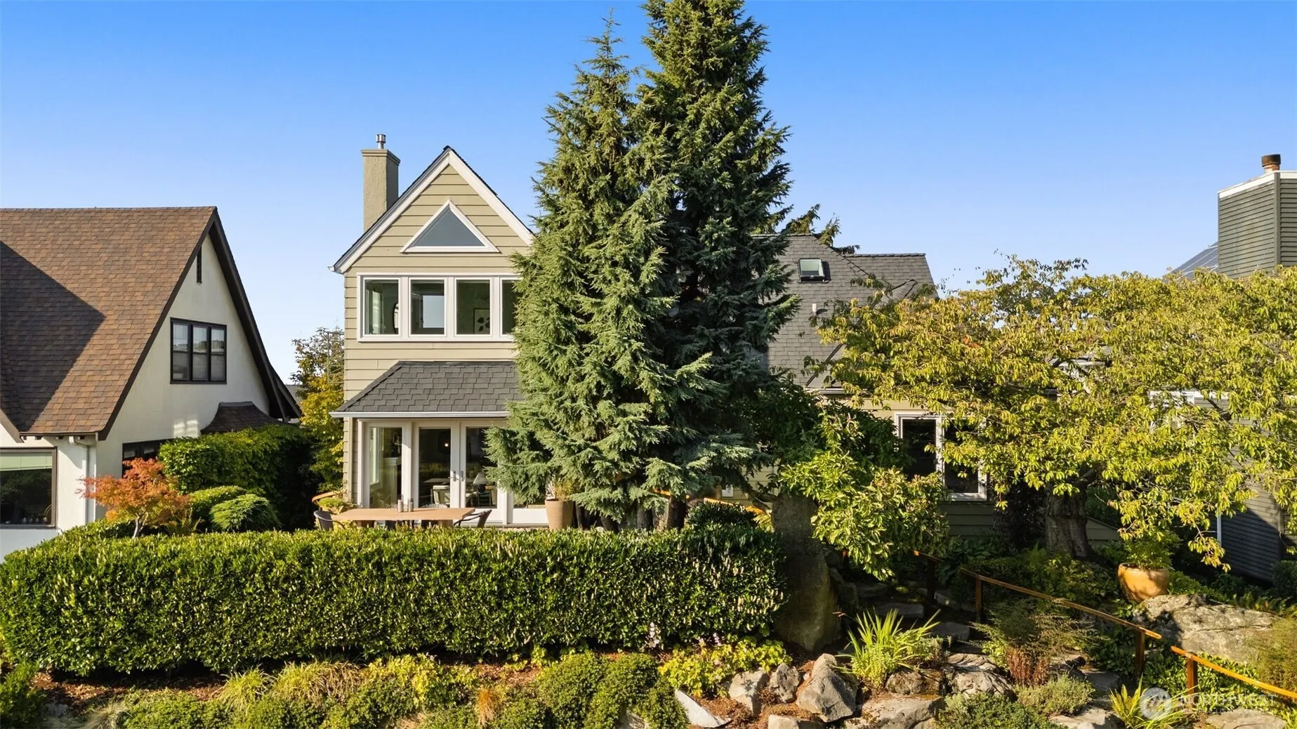 816 W Blaine Street , Seattle, WA 98119