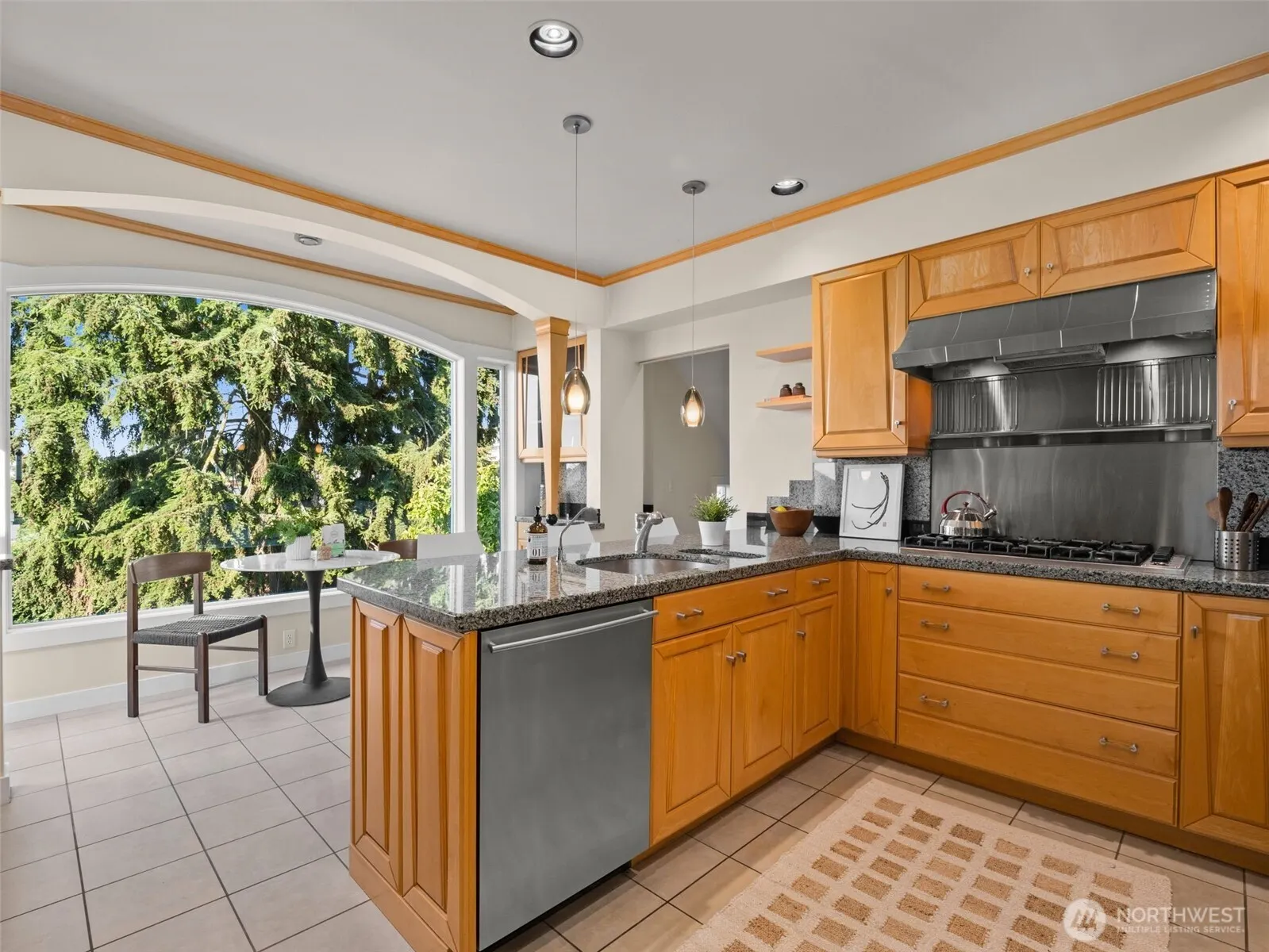 816 W Blaine Street , Seattle, WA 98119