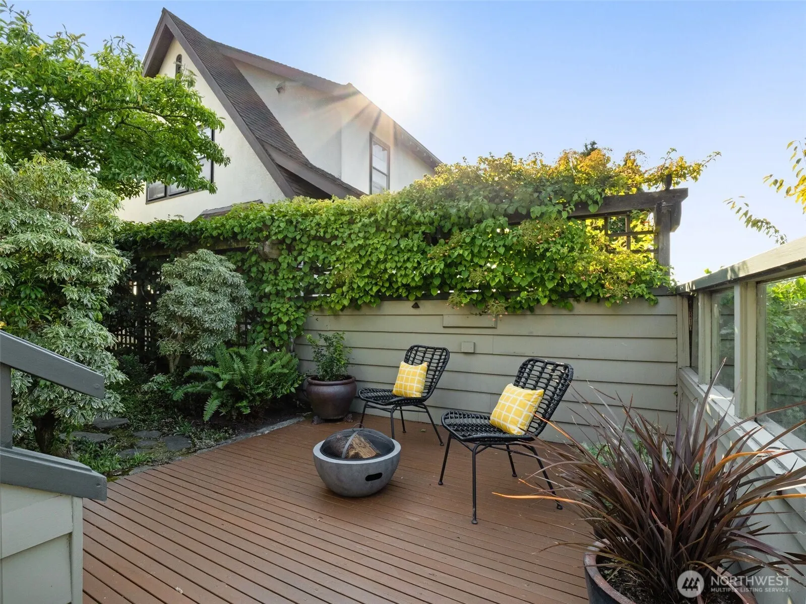 816 W Blaine Street , Seattle, WA 98119