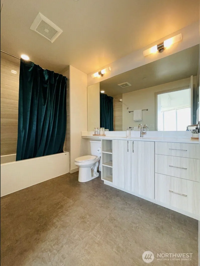 2015 2nd Avenue #2401, Seattle, WA 98121