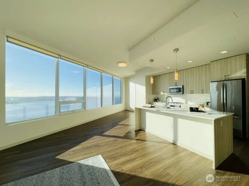 2015 2nd Avenue #2401, Seattle, WA 98121