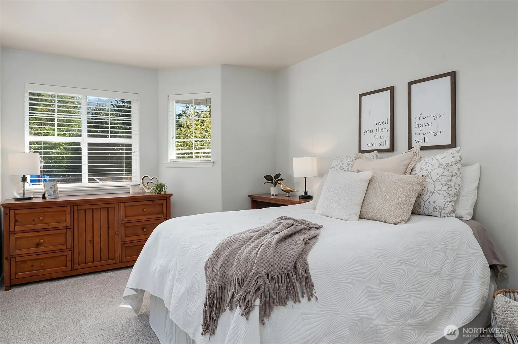 170 B NW Dogwood Street , Issaquah, WA 98027