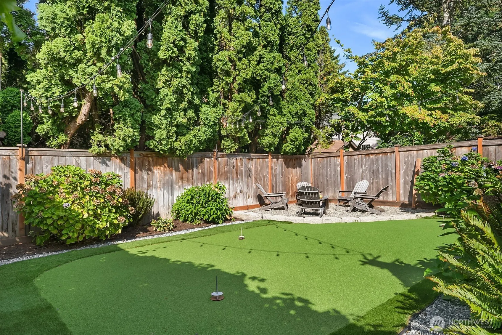 170 B NW Dogwood Street , Issaquah, WA 98027