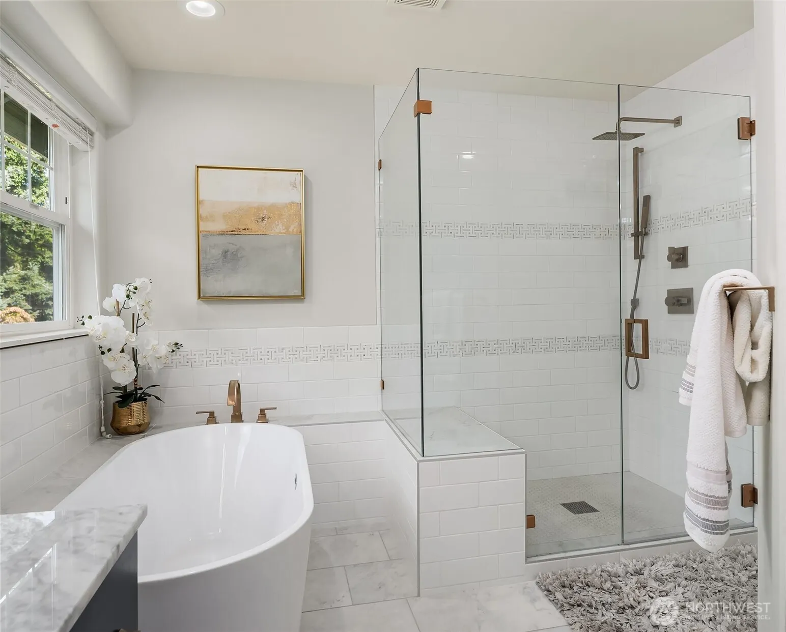 170 B NW Dogwood Street , Issaquah, WA 98027