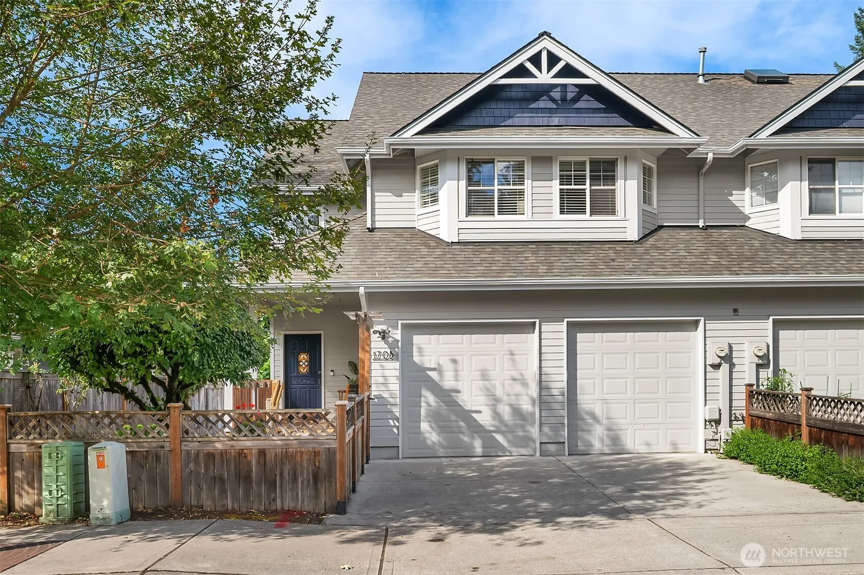 170 B NW Dogwood Street , Issaquah, WA 98027