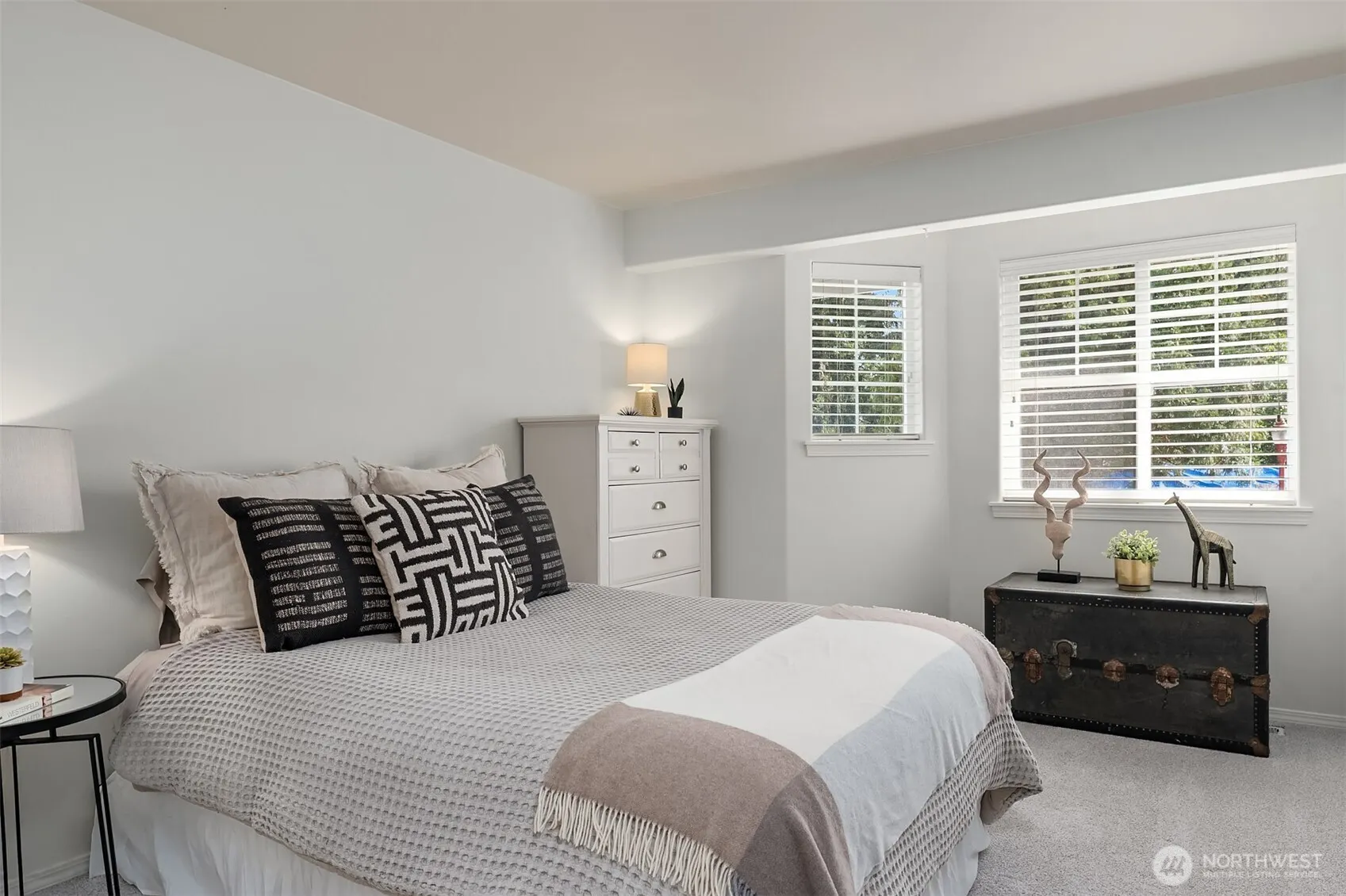 170 B NW Dogwood Street , Issaquah, WA 98027