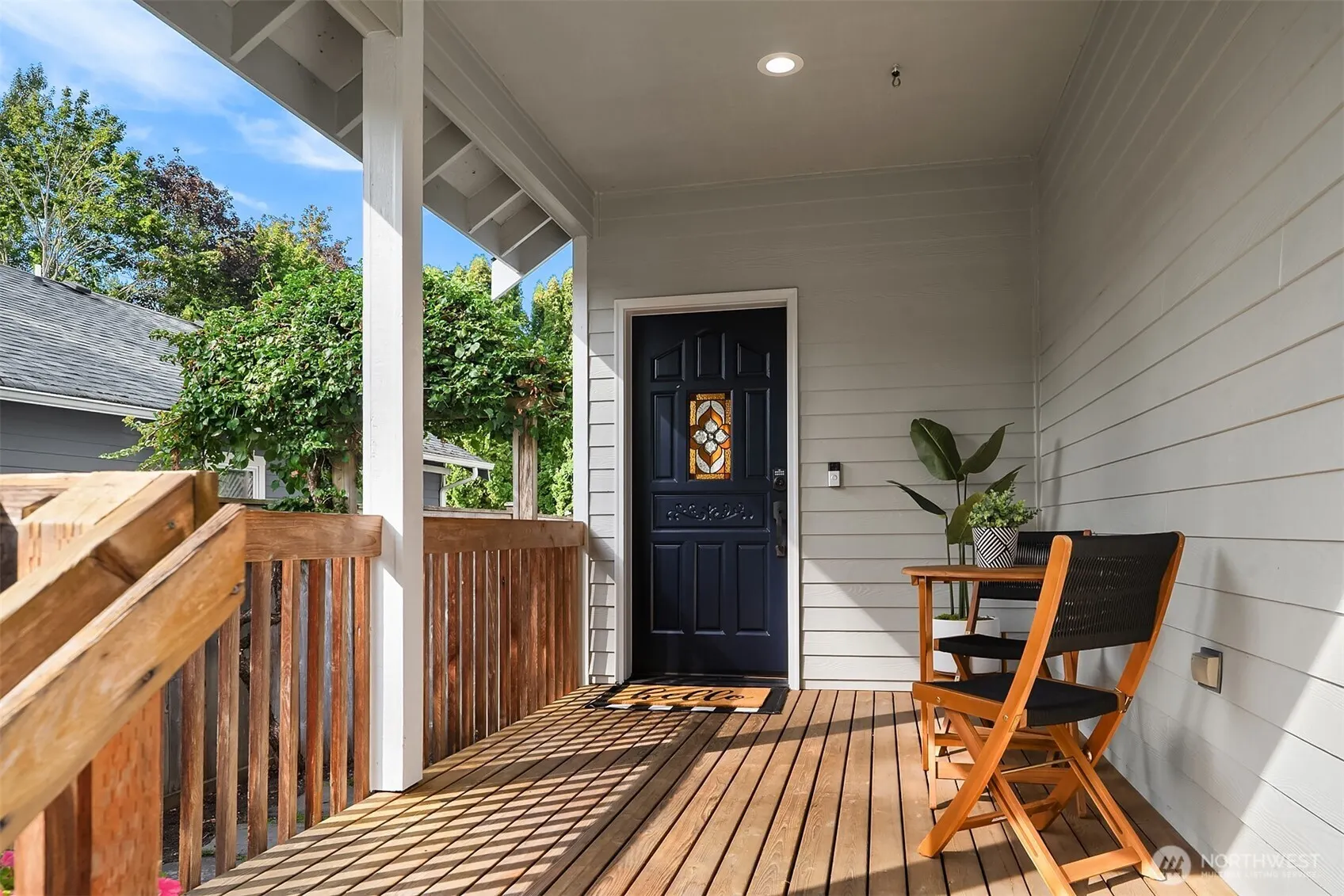 170 B NW Dogwood Street , Issaquah, WA 98027