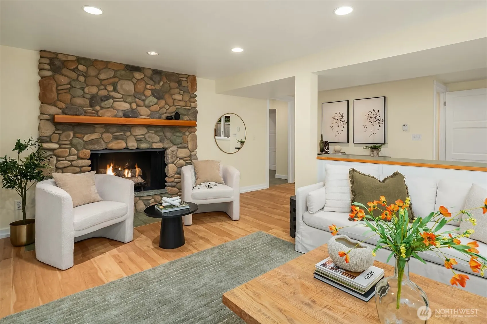 4510 48th Avenue NE, Seattle, WA 98105