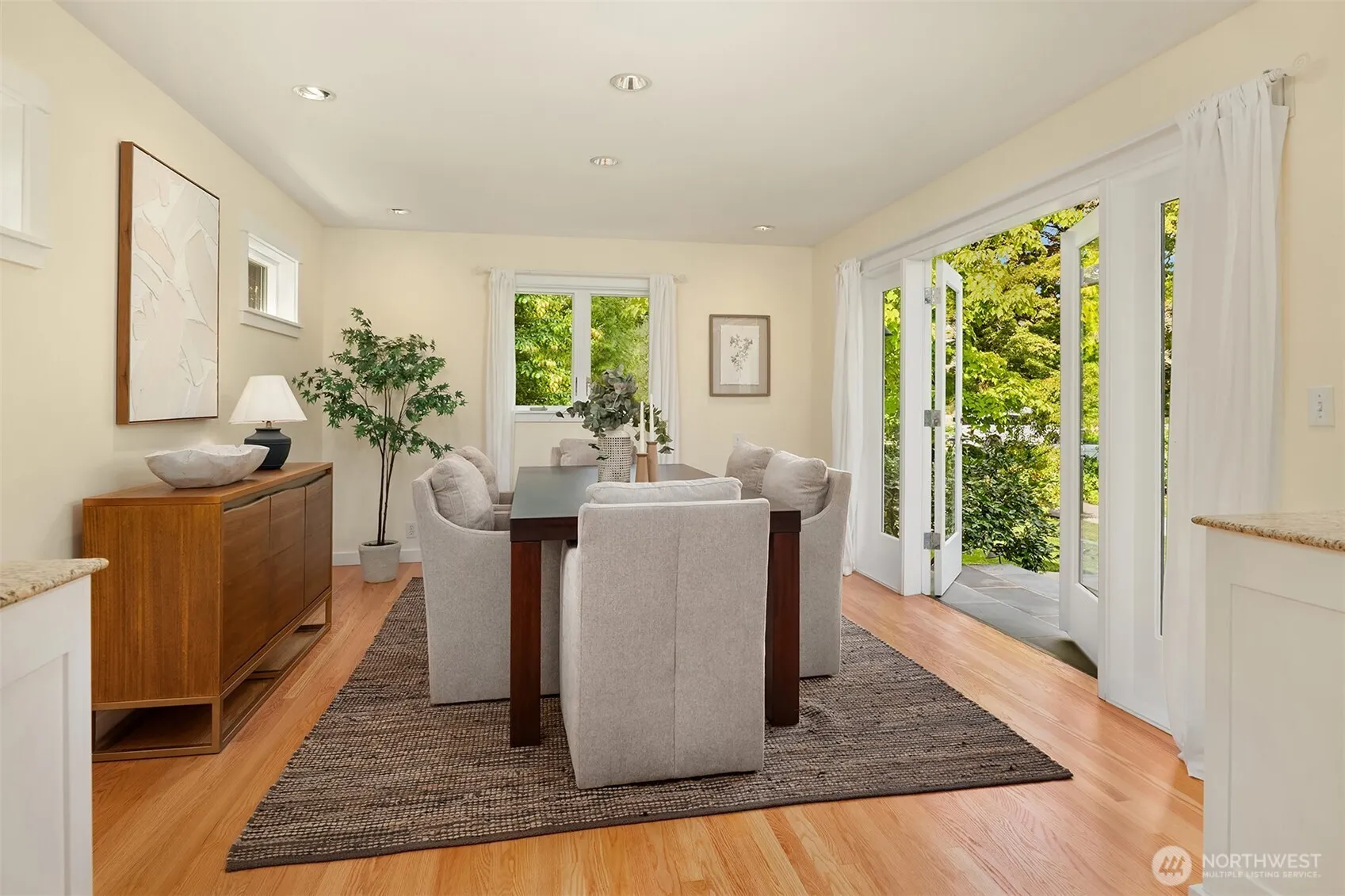 4510 48th Avenue NE, Seattle, WA 98105