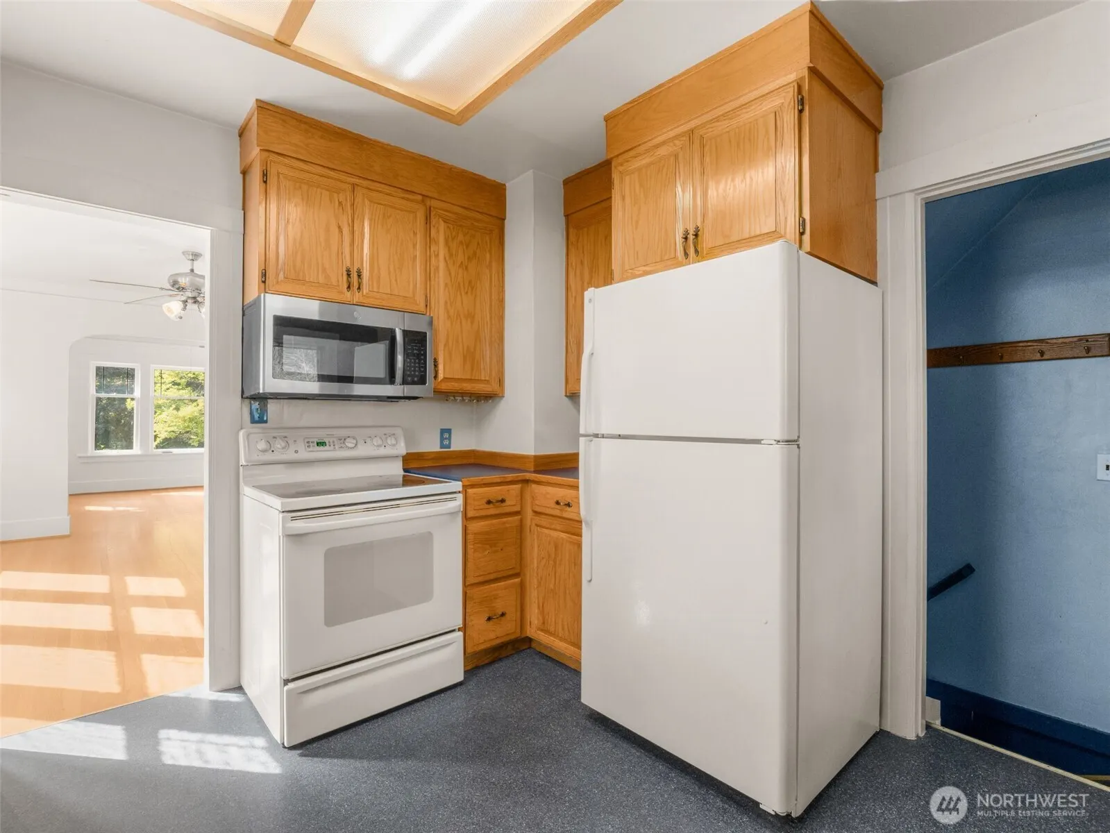 7332 17th Avenue NE, Seattle, WA 98115