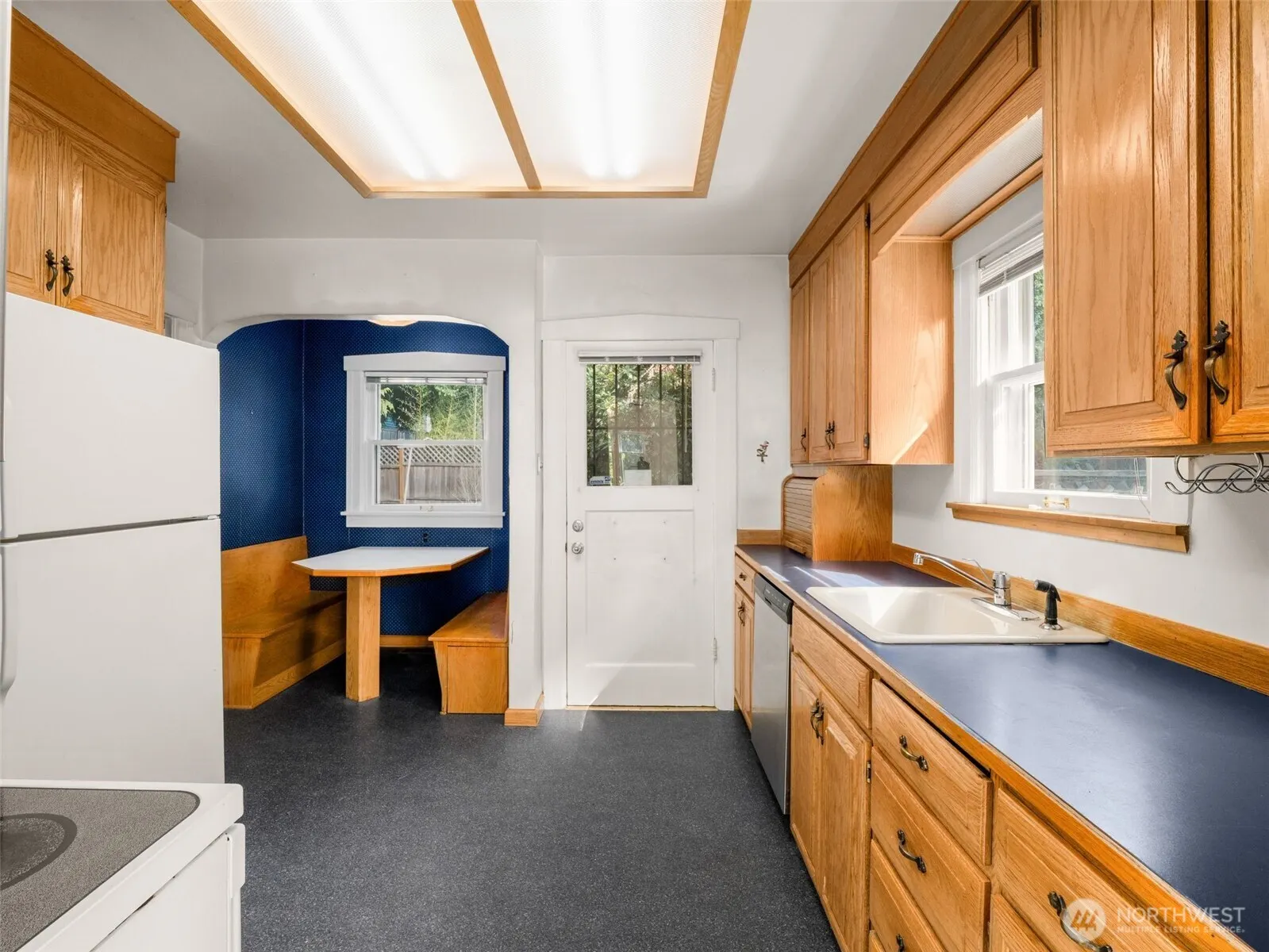 7332 17th Avenue NE, Seattle, WA 98115