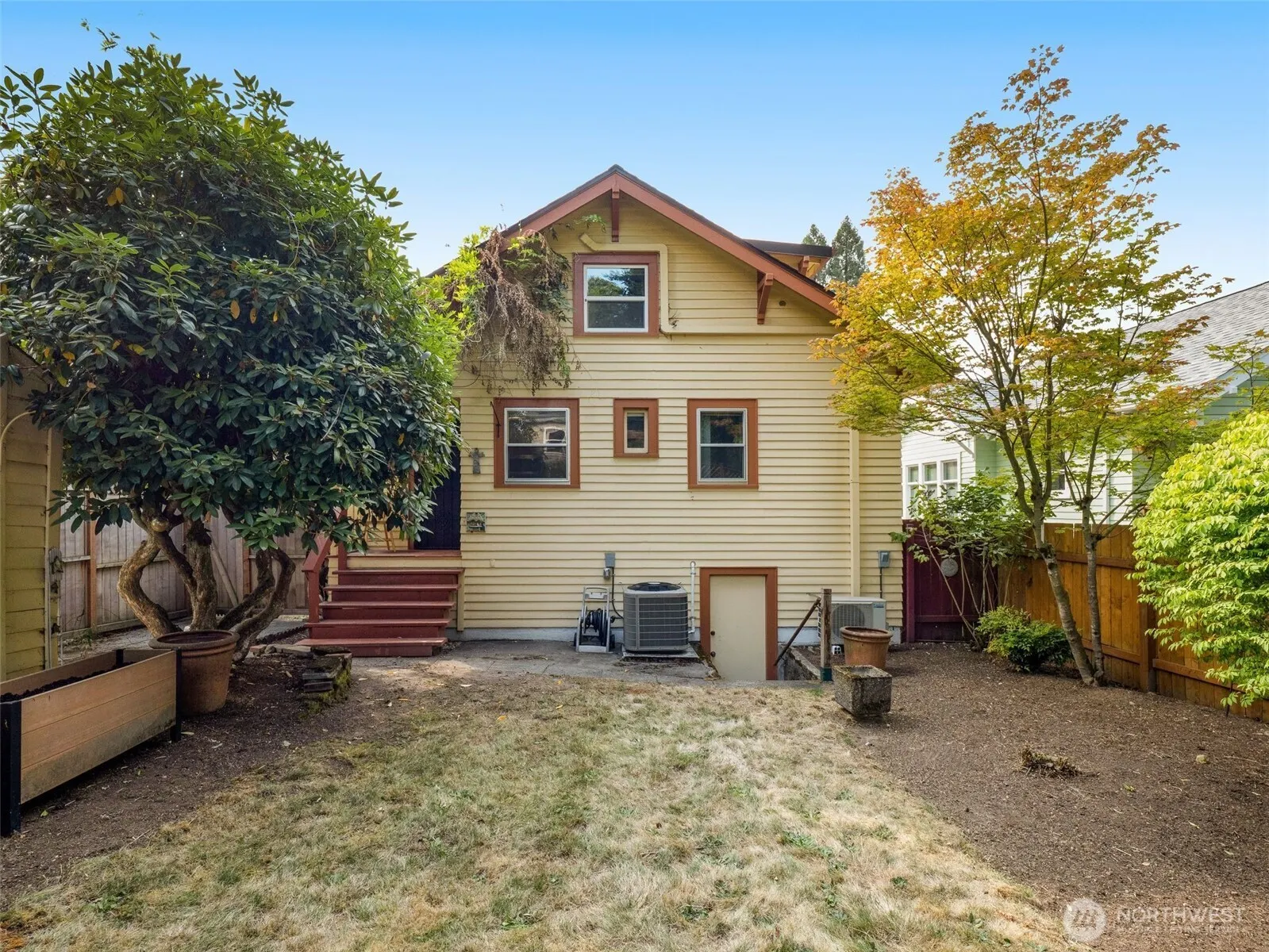 7332 17th Avenue NE, Seattle, WA 98115