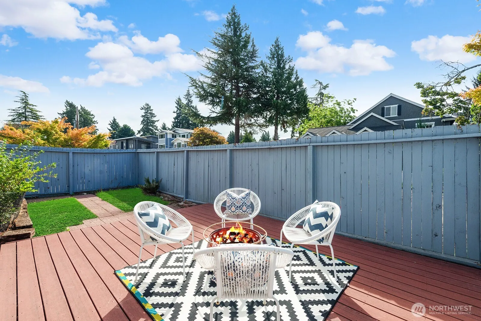 11006 SE 31st Street , Bellevue, WA 98004