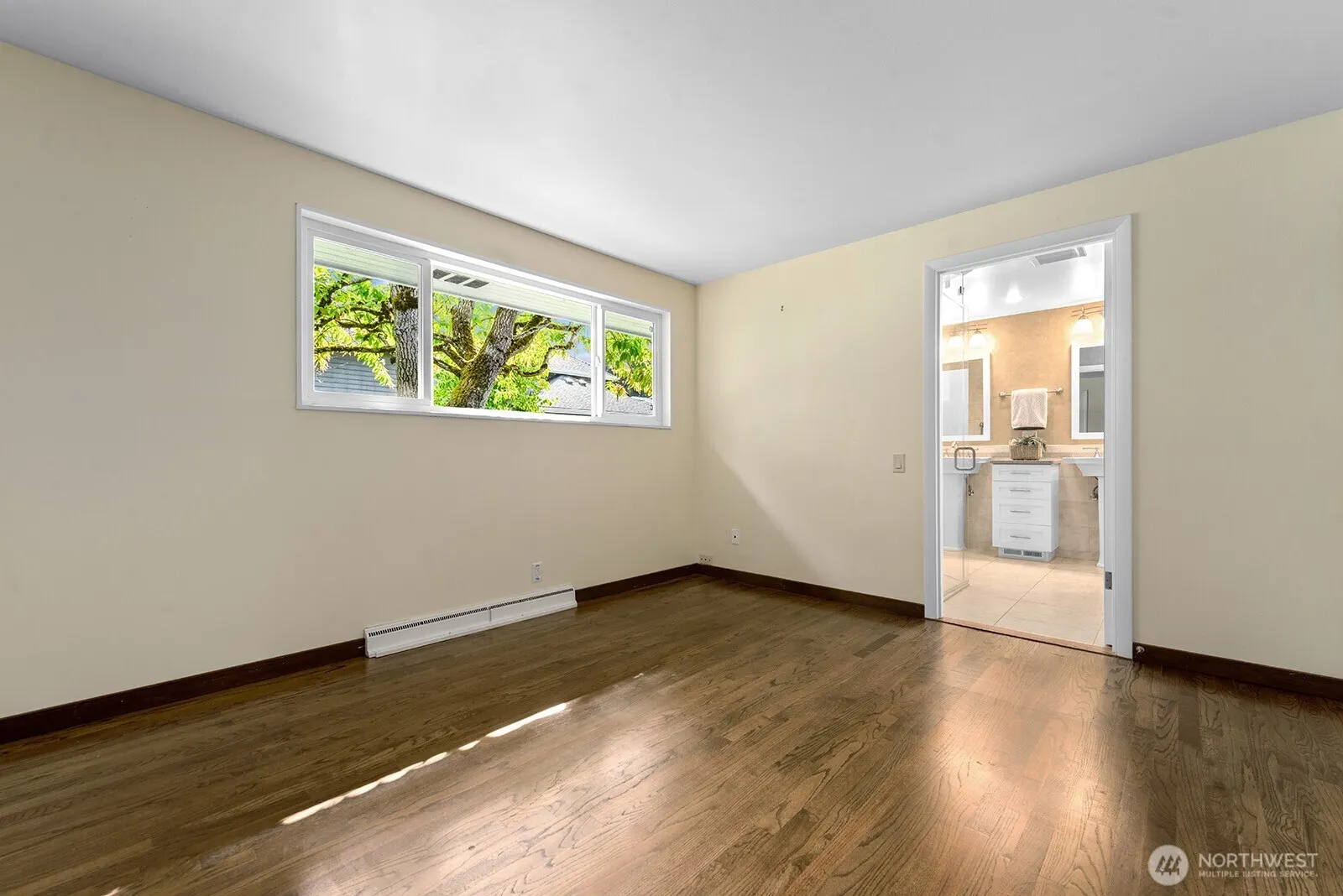 11006 SE 31st Street , Bellevue, WA 98004