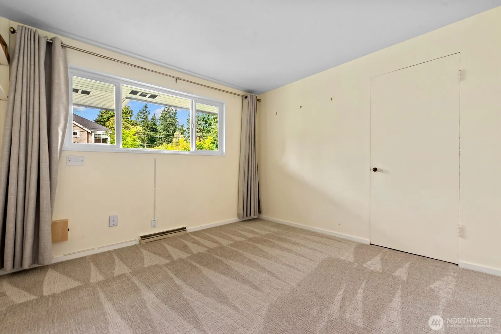 11006 SE 31st Street , Bellevue, WA 98004