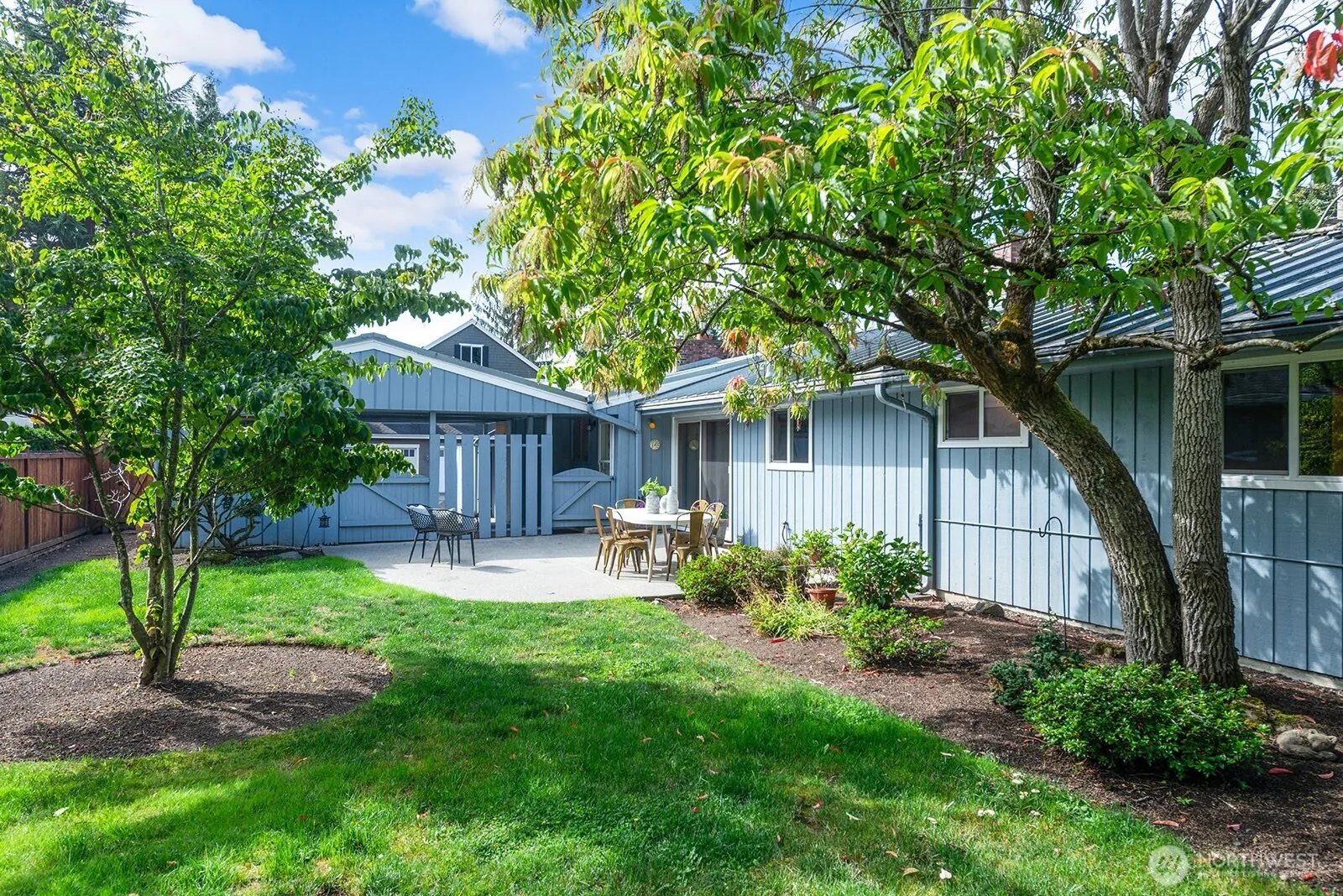 11006 SE 31st Street , Bellevue, WA 98004