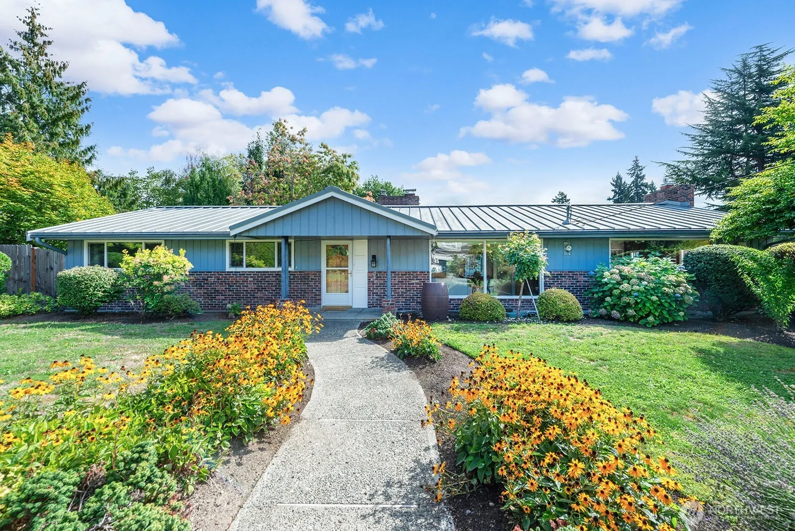 11006 SE 31st Street , Bellevue, WA 98004