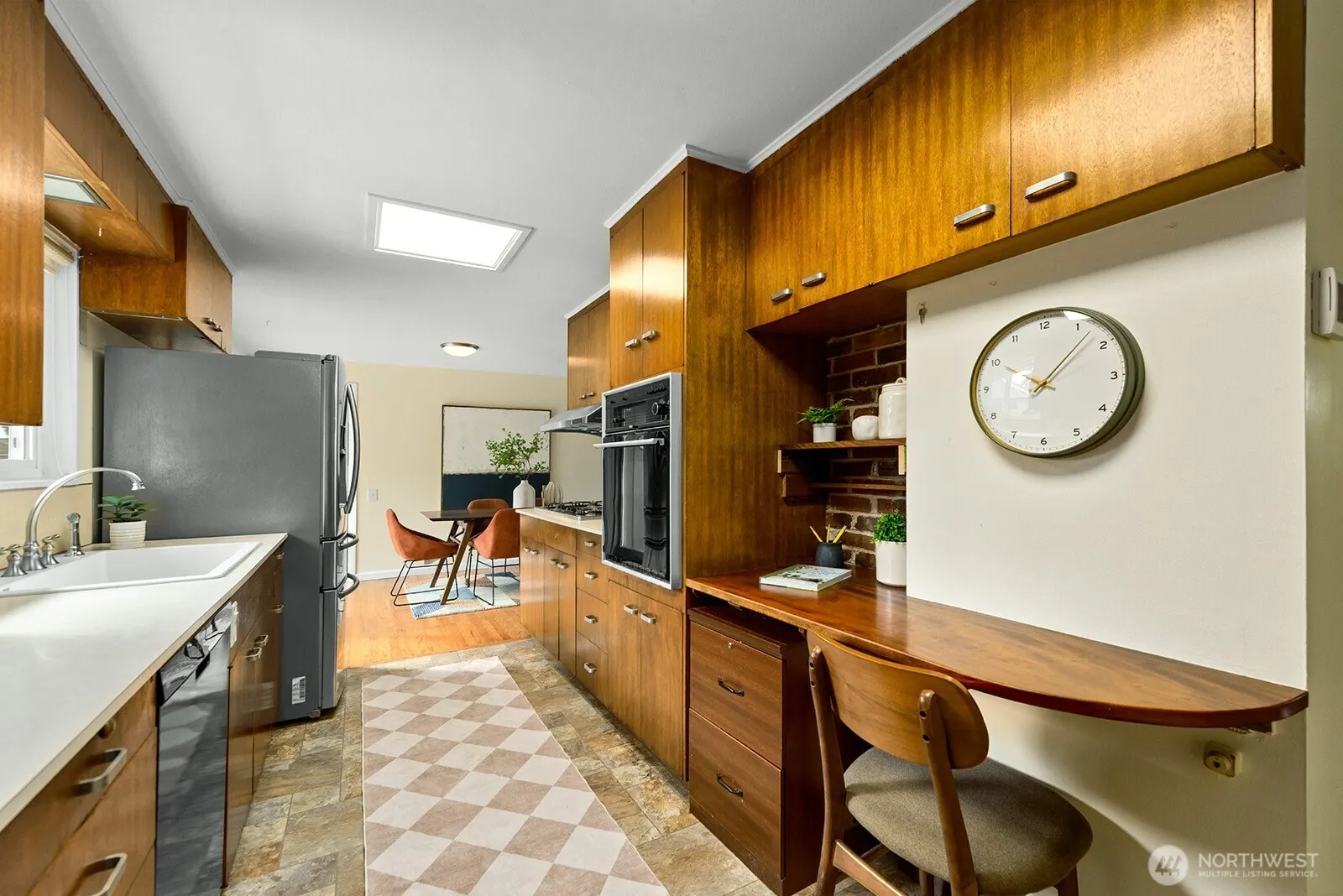 11006 SE 31st Street , Bellevue, WA 98004