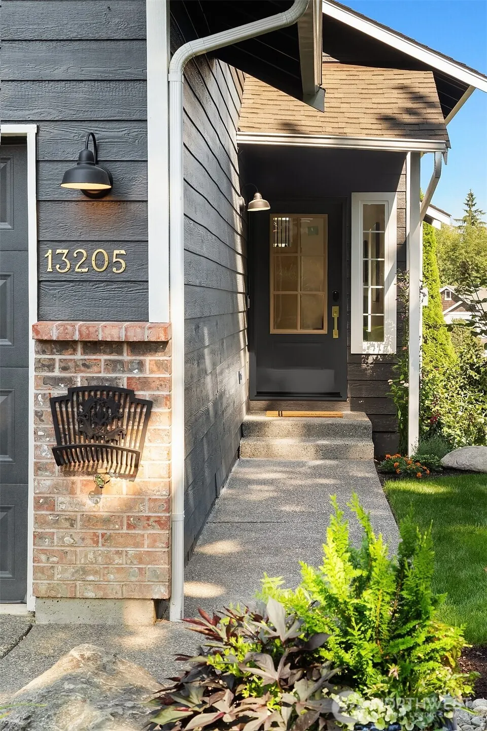 13205 NE 201st Court , Woodinville, WA 98072