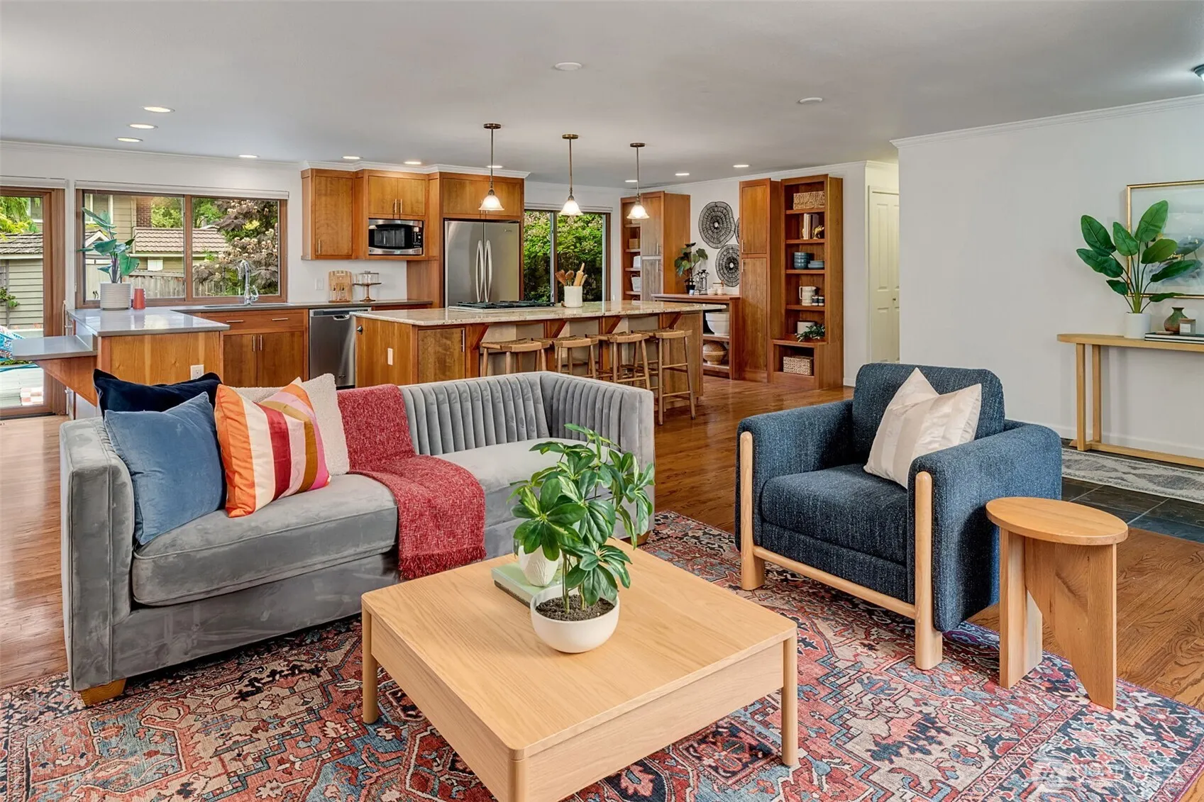 6538 117th Avenue SE, Bellevue, WA 98006