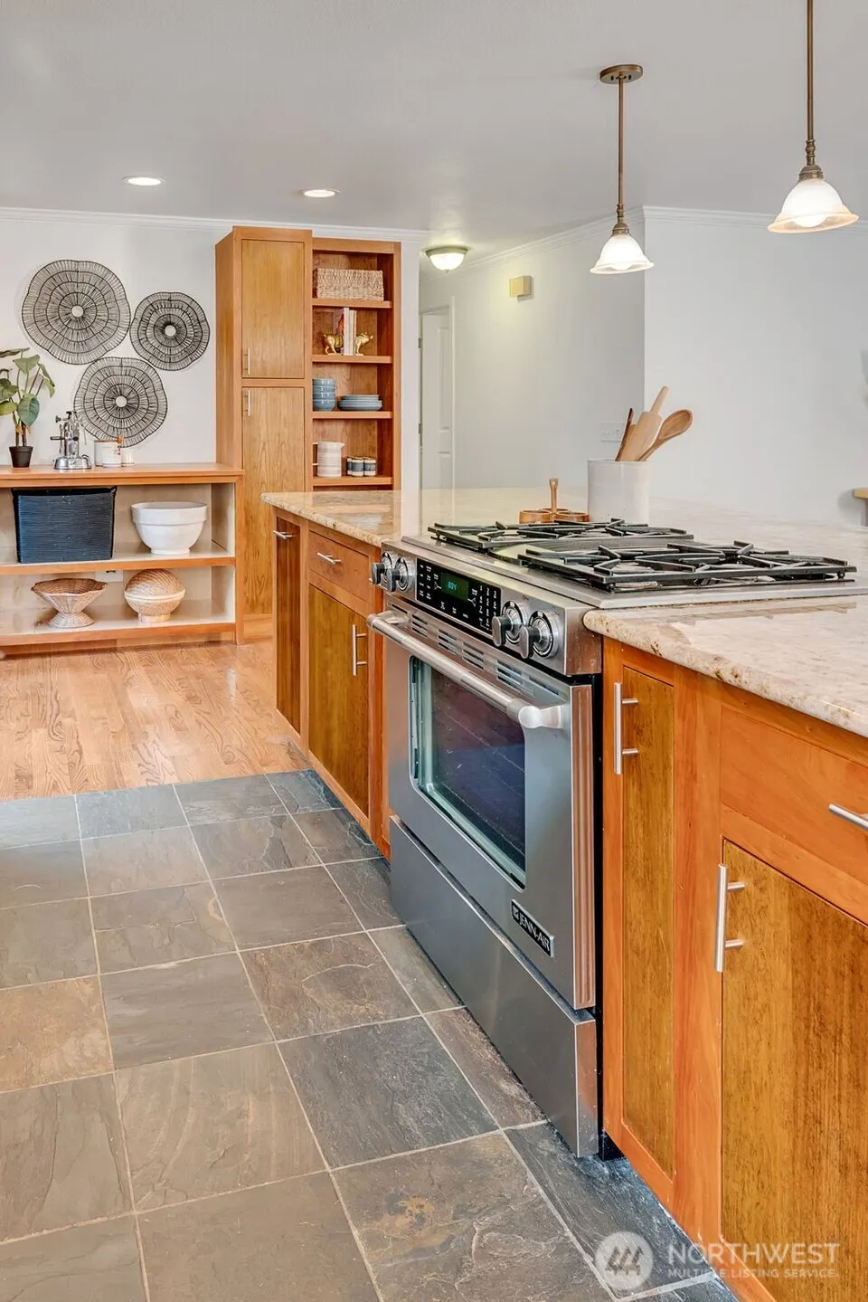6538 117th Avenue SE, Bellevue, WA 98006
