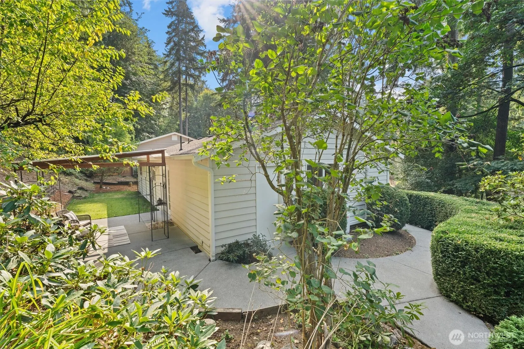 15504 180th Avenue NE, Woodinville, WA 98072