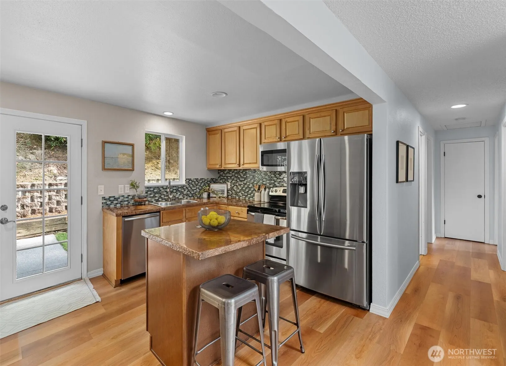 15504 180th Avenue NE, Woodinville, WA 98072
