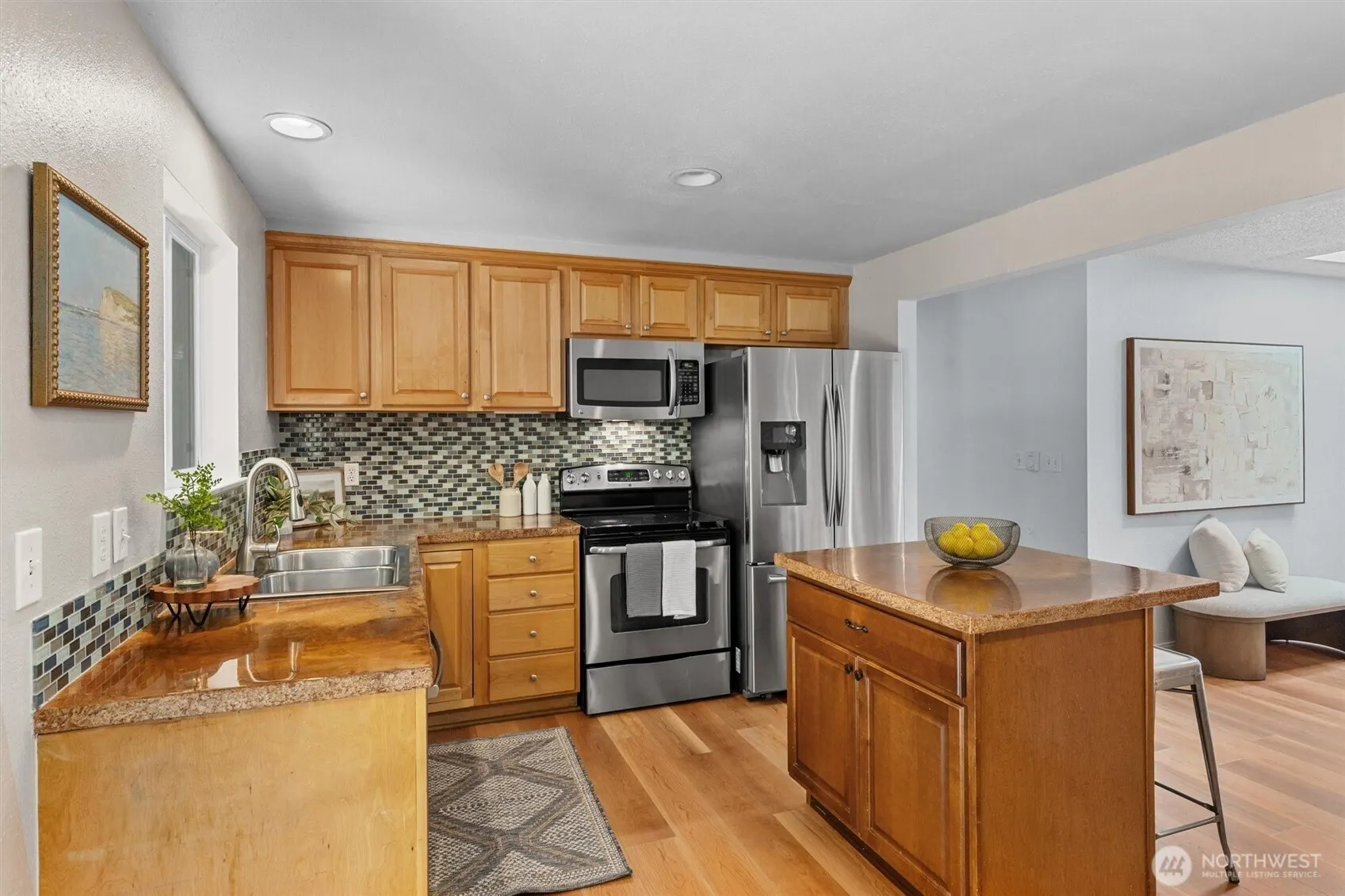 15504 180th Avenue NE, Woodinville, WA 98072