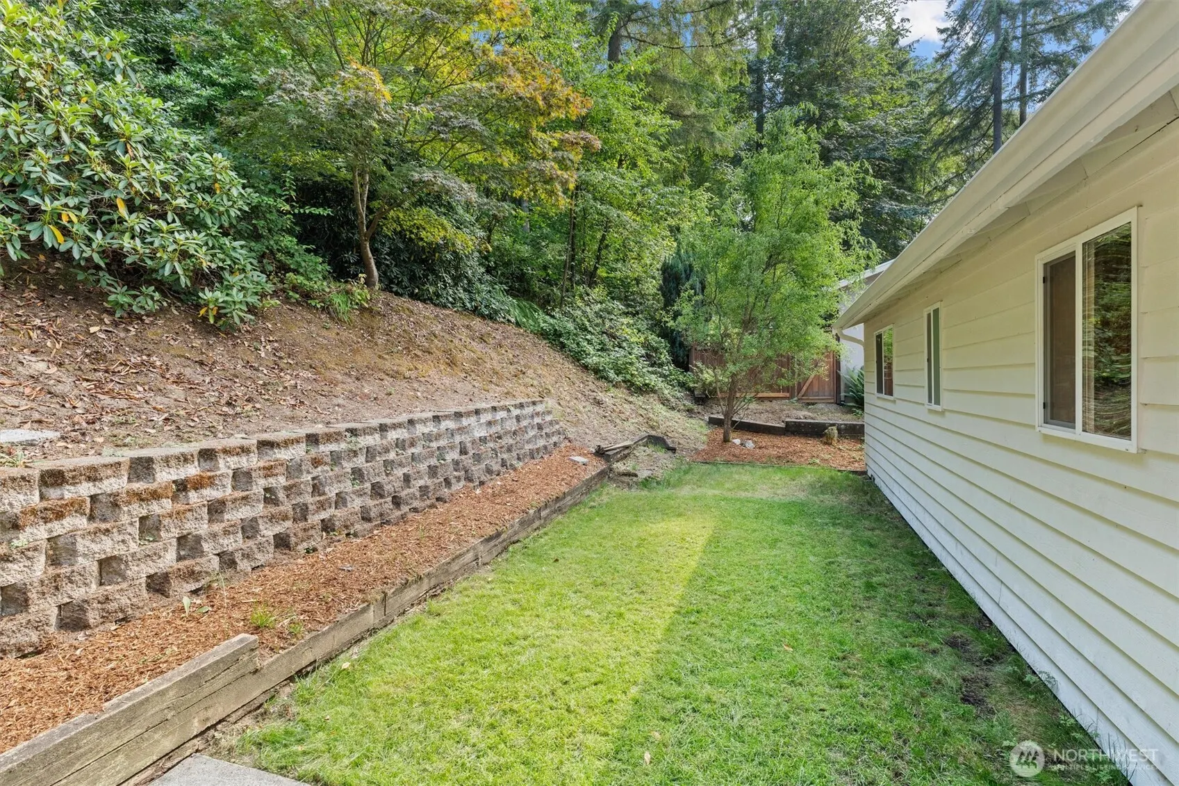 15504 180th Avenue NE, Woodinville, WA 98072