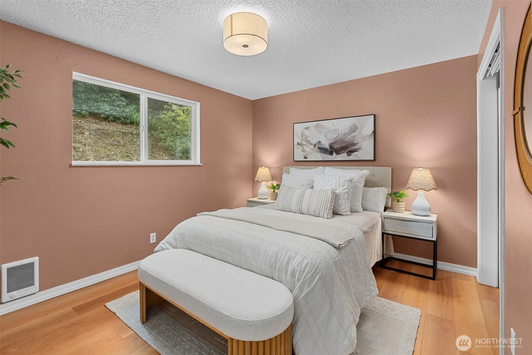 15504 180th Avenue NE, Woodinville, WA 98072