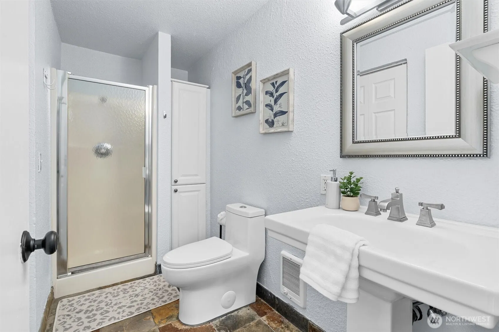 15504 180th Avenue NE, Woodinville, WA 98072