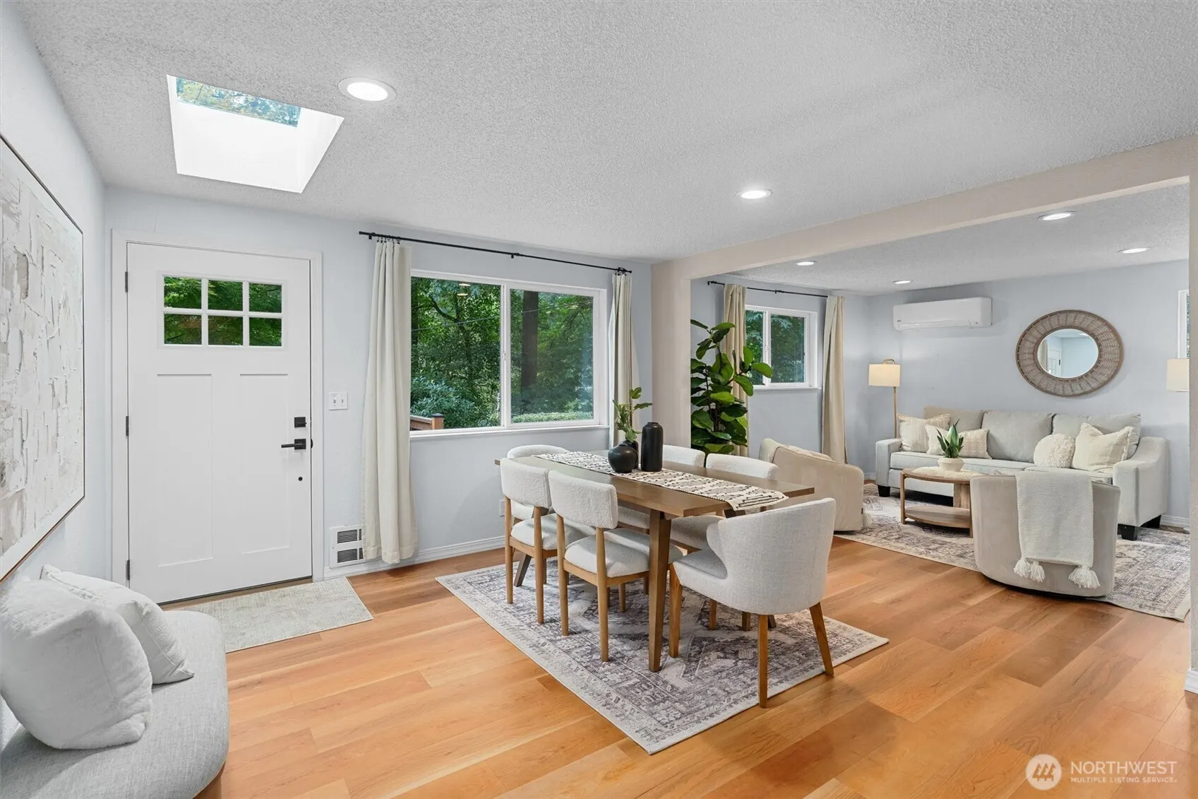 15504 180th Avenue NE, Woodinville, WA 98072
