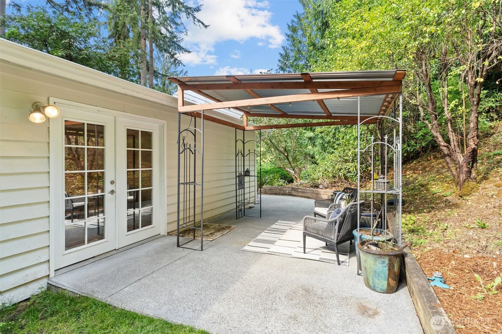 15504 180th Avenue NE, Woodinville, WA 98072