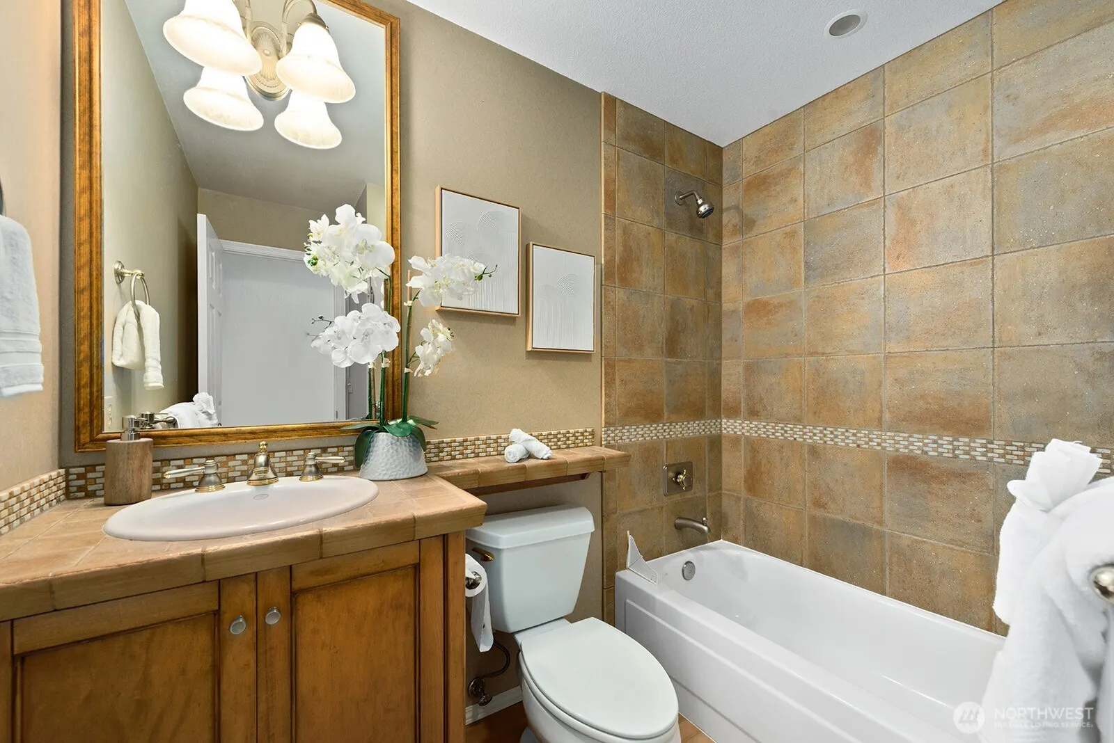 2720 SE 118th Avenue #302, Bellevue, WA 98005