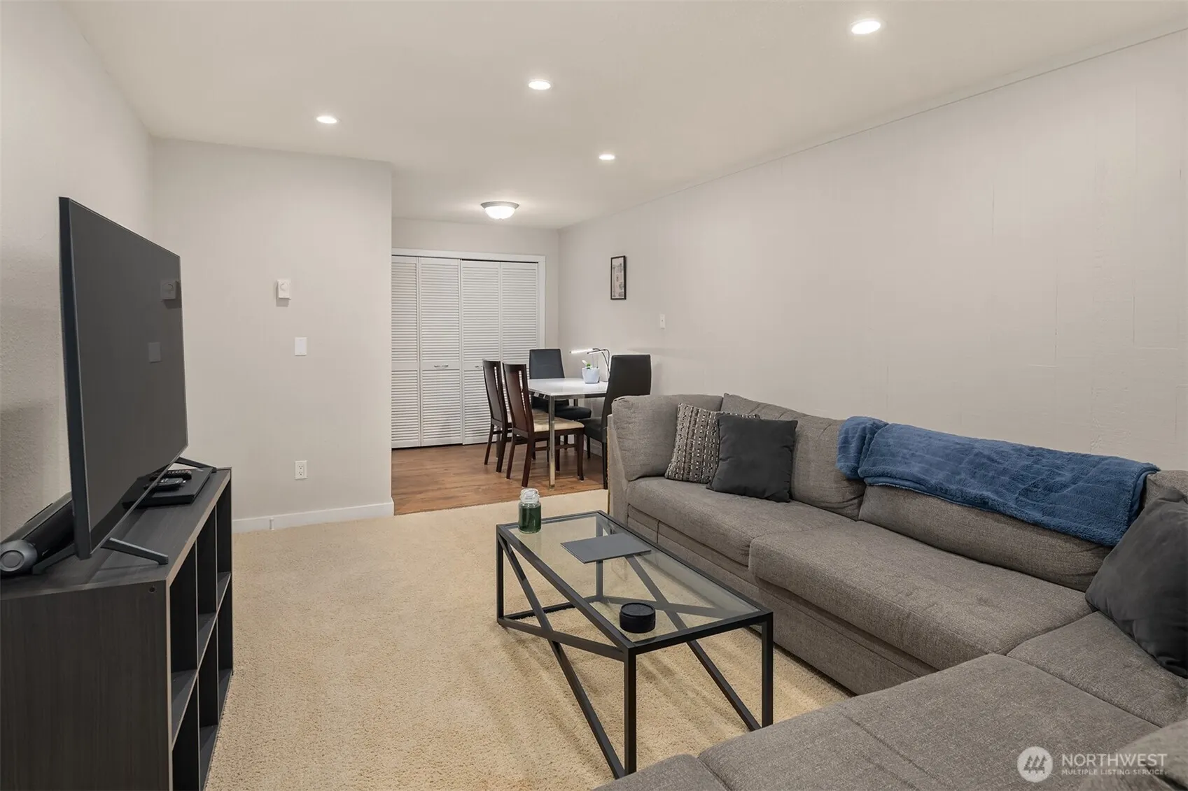 6404 137th Avenue NE #388, Redmond, WA 98052