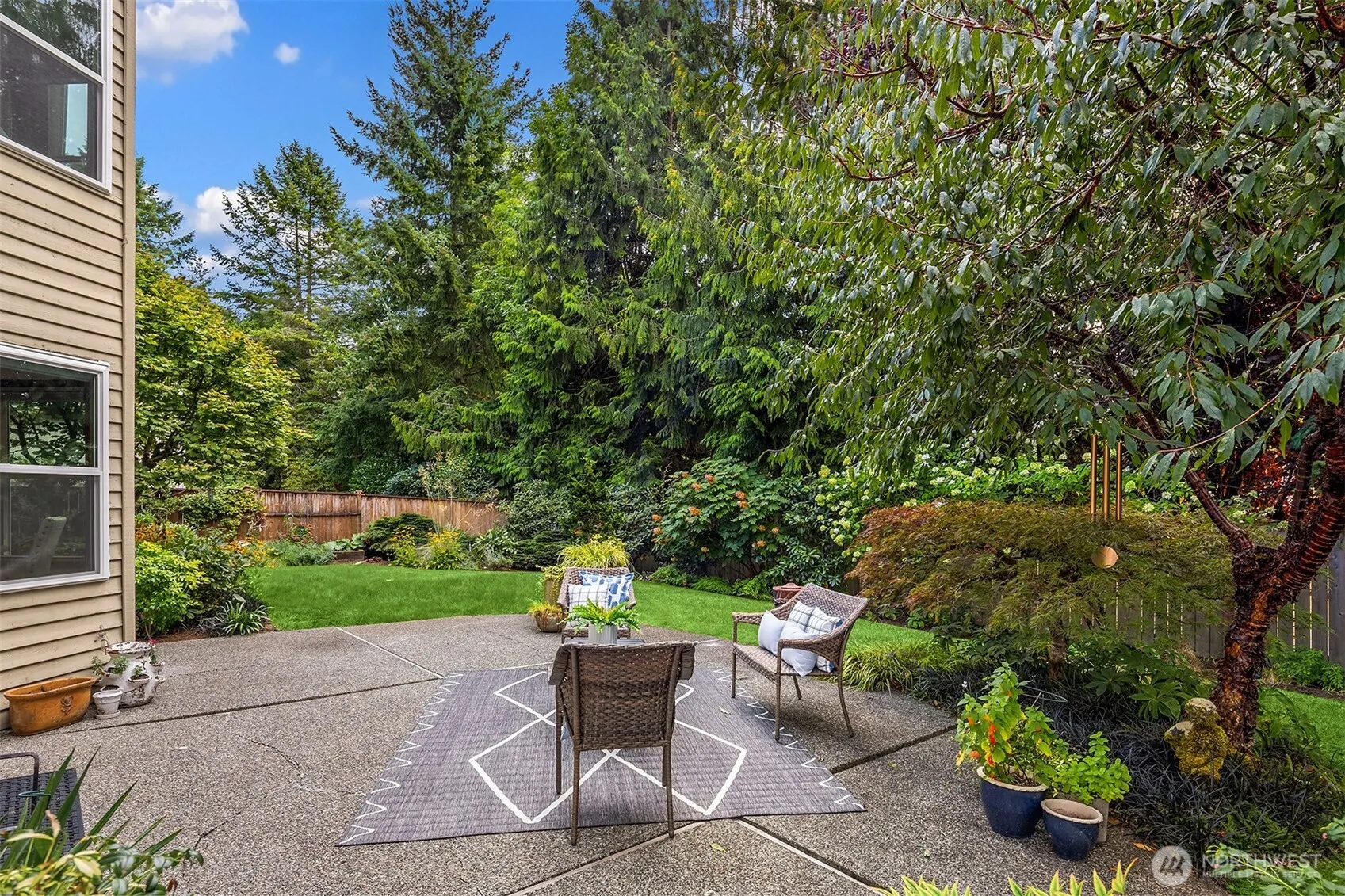 14733 NE 57th Street , Bellevue, WA 98007