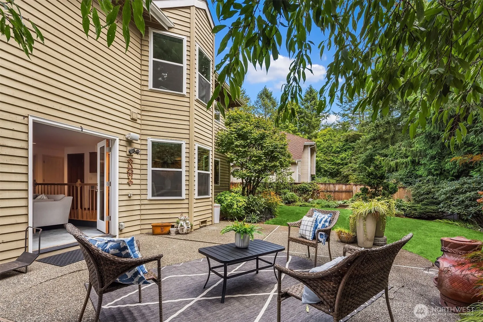 14733 NE 57th Street , Bellevue, WA 98007