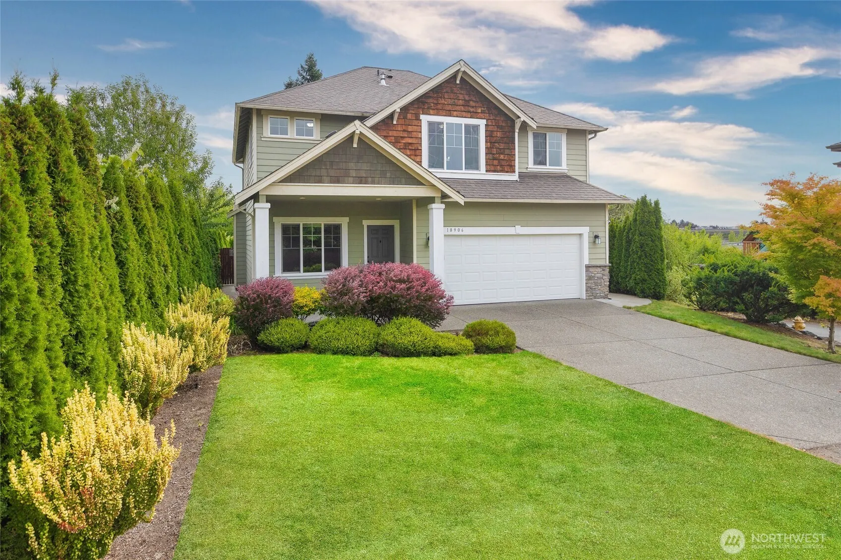 18906 36th Avenue W, Lynnwood, WA 98036-5702
