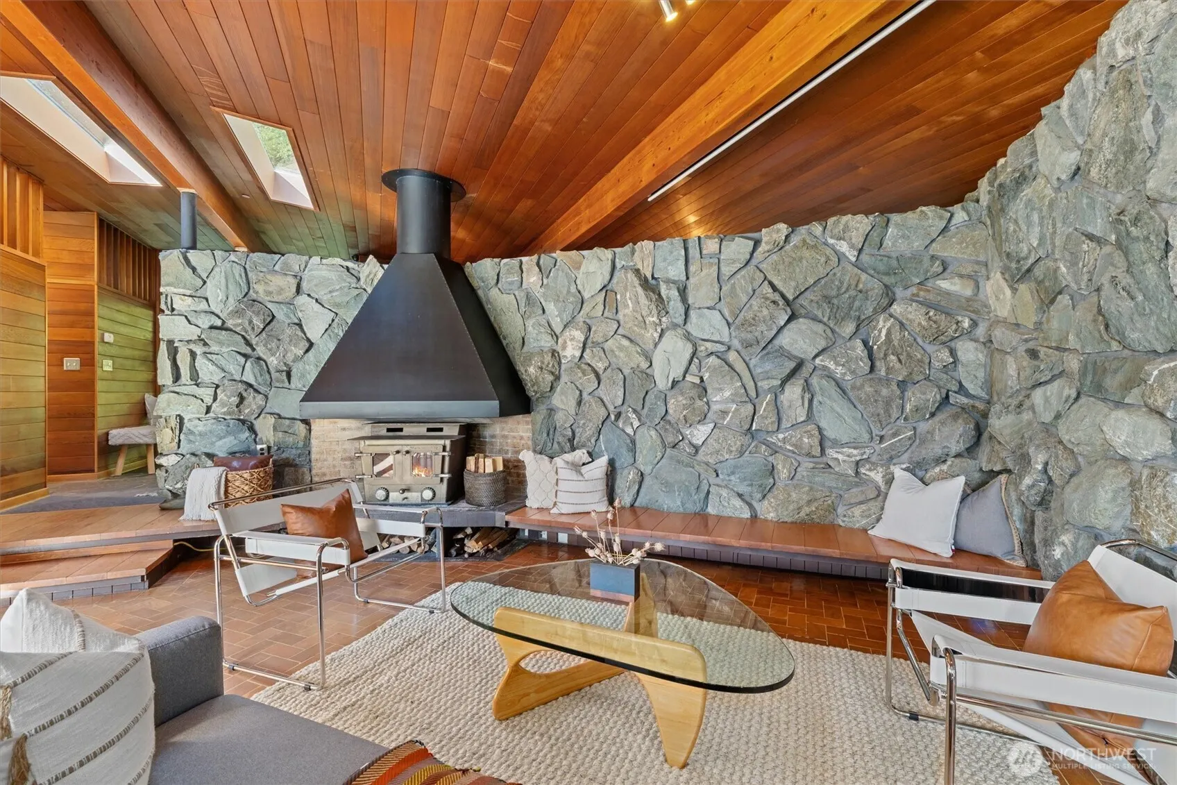 9506 240 Avenue SE, Issaquah, WA 98027