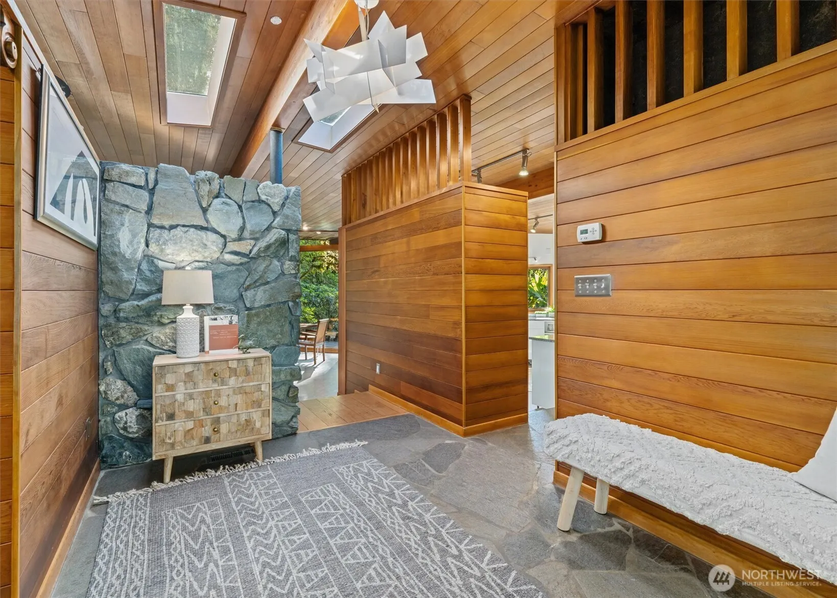 9506 240 Avenue SE, Issaquah, WA 98027