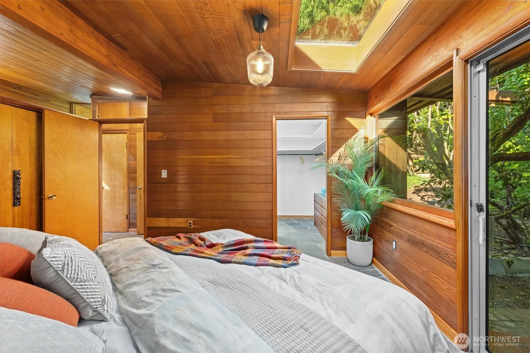 9506 240 Avenue SE, Issaquah, WA 98027
