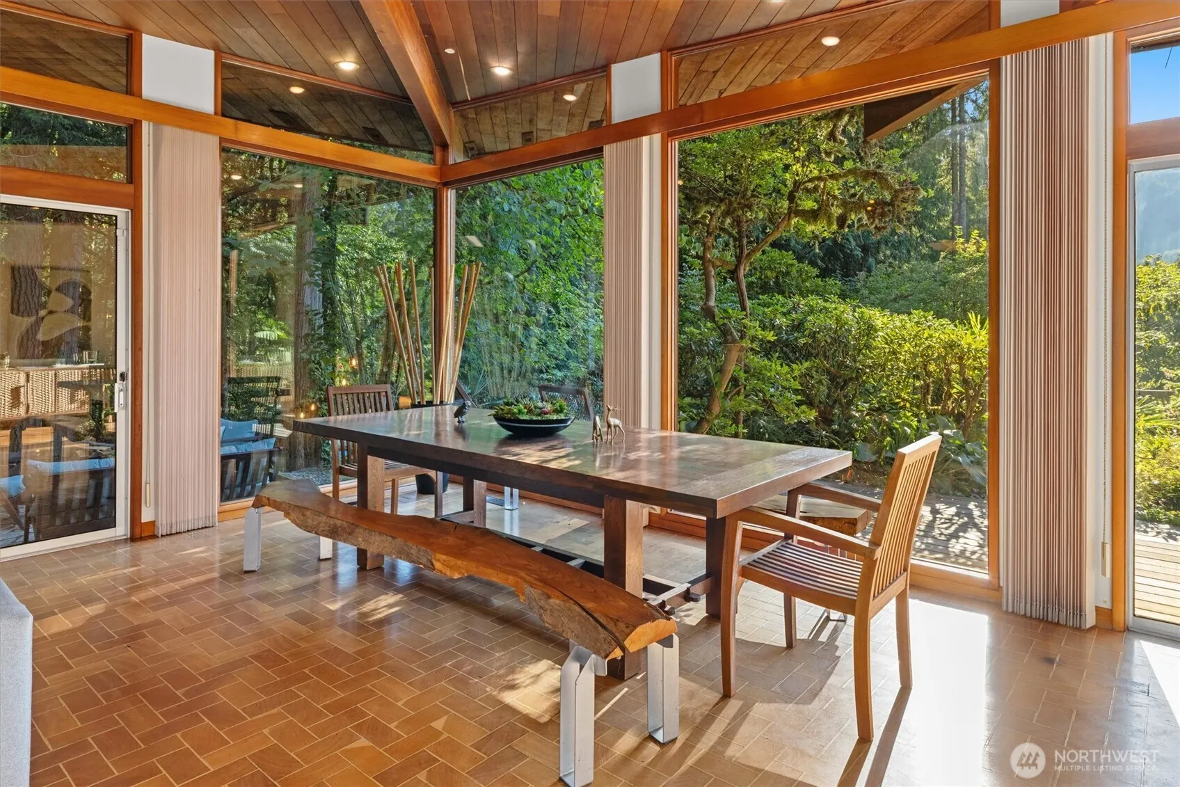 9506 240 Avenue SE, Issaquah, WA 98027