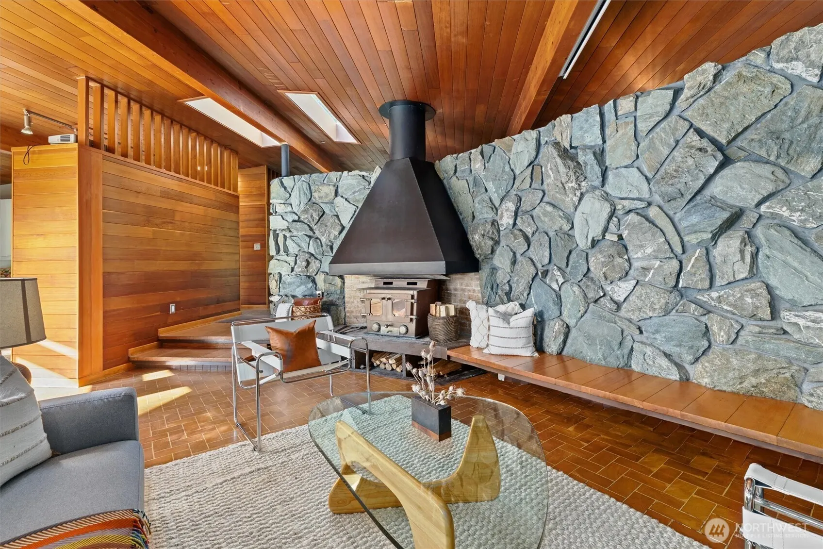 9506 240 Avenue SE, Issaquah, WA 98027