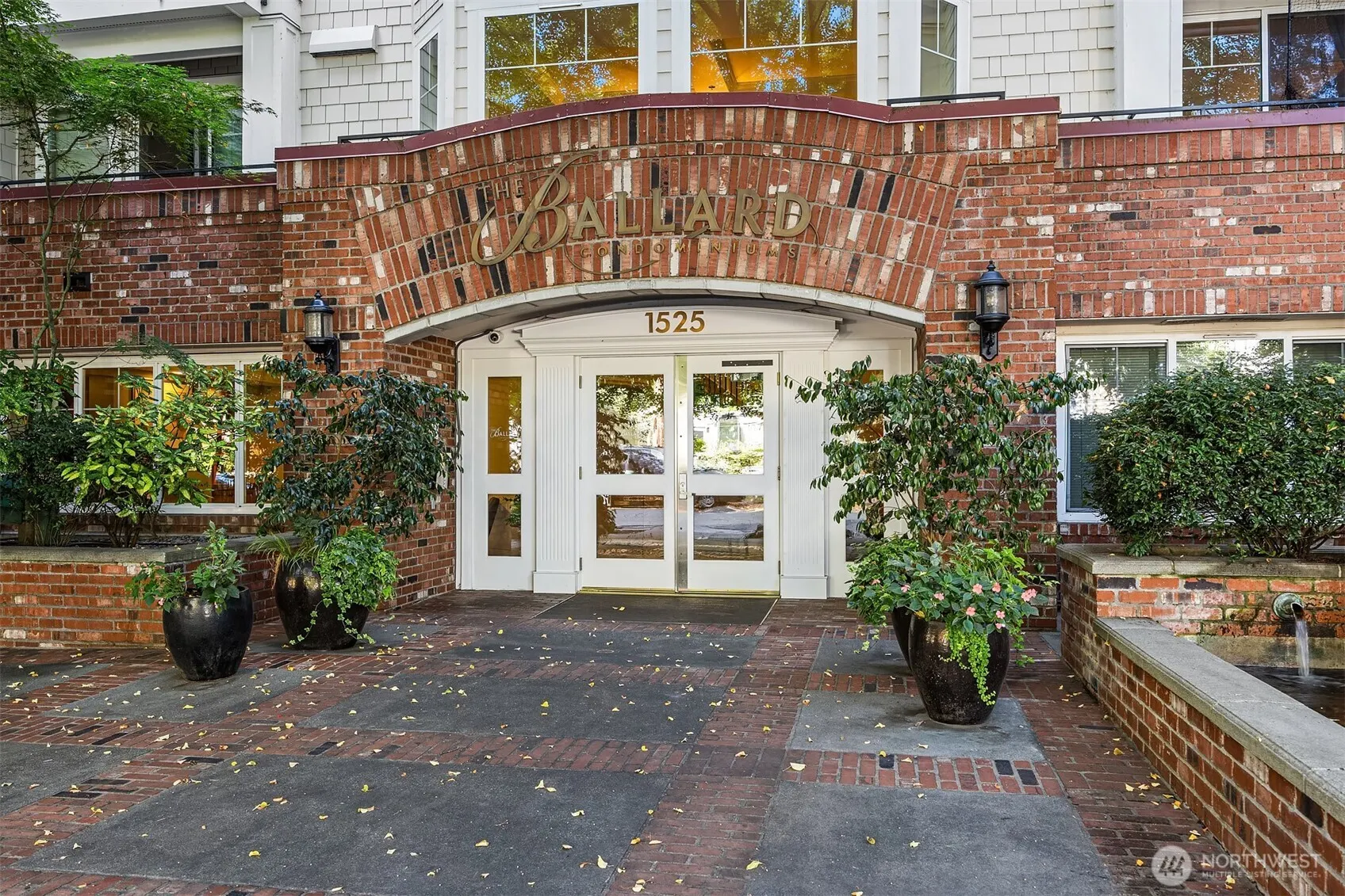1525 NW 57th Street #211, Seattle, WA 98107
