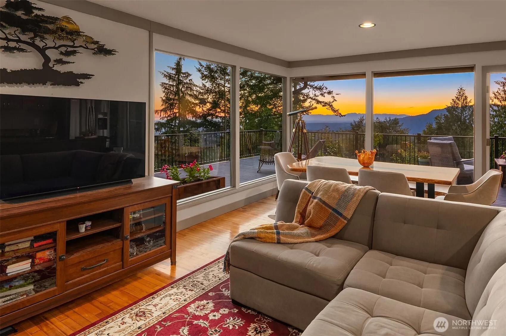 27230 SE 154th Place , Issaquah, WA 98027
