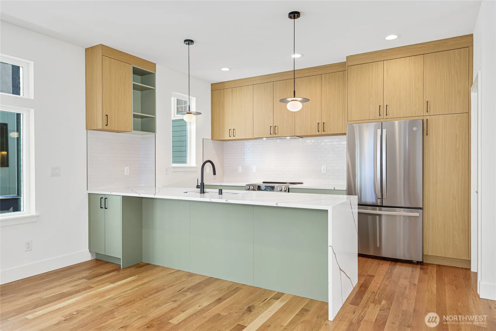 2737 59th Avenue SW, Seattle, WA 98116