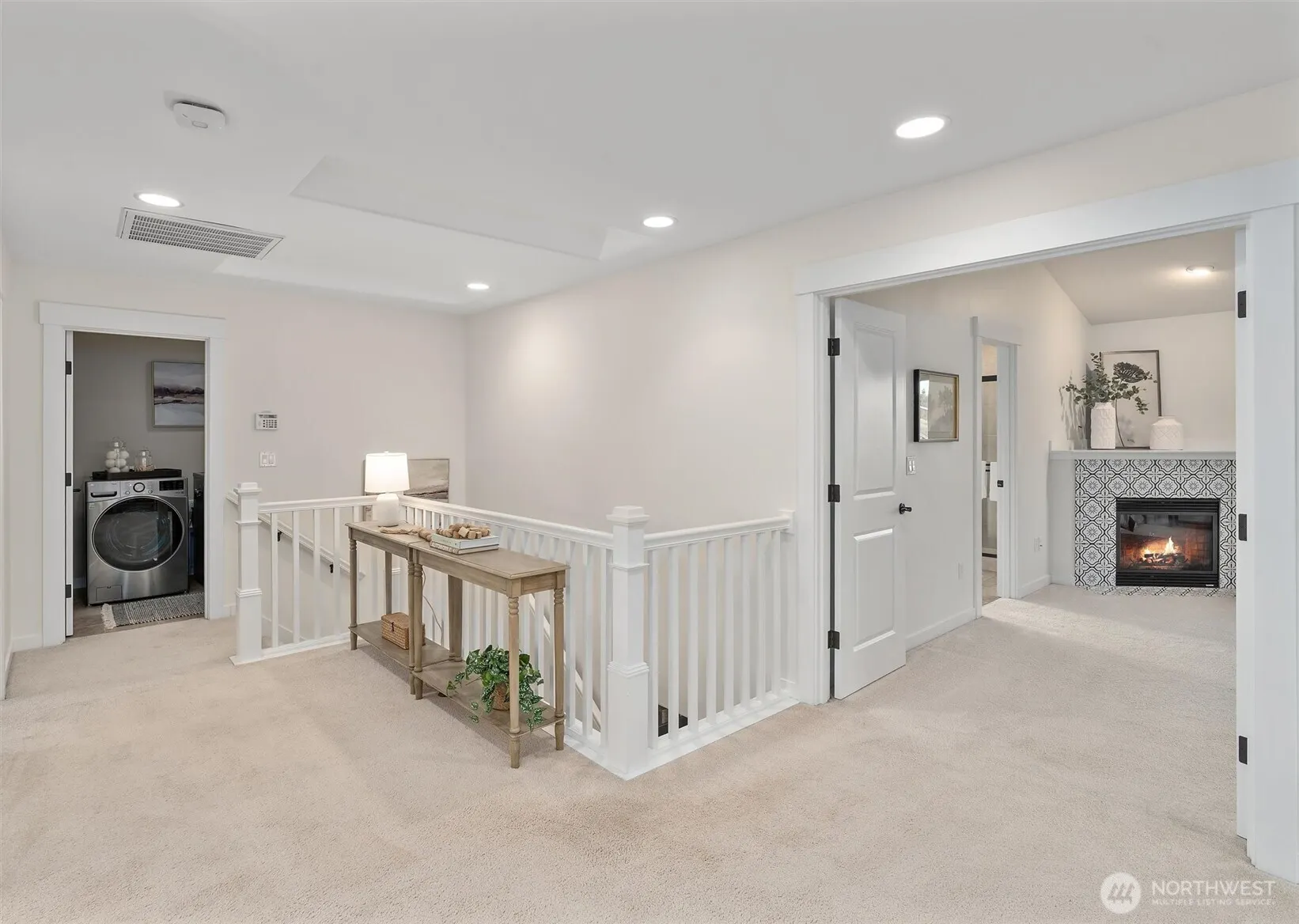 5212 NE 7th Place , Renton, WA 98059