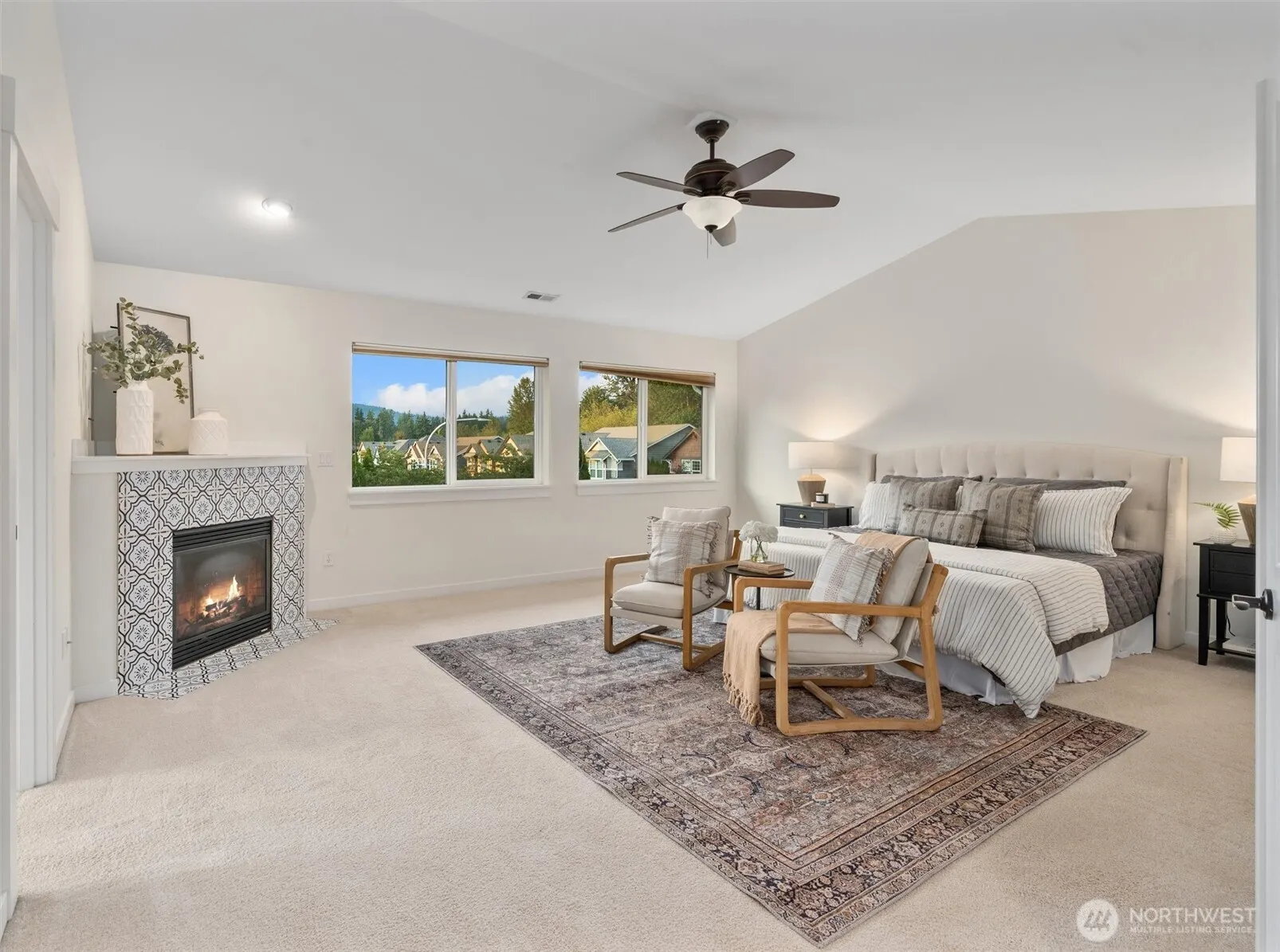 5212 NE 7th Place , Renton, WA 98059