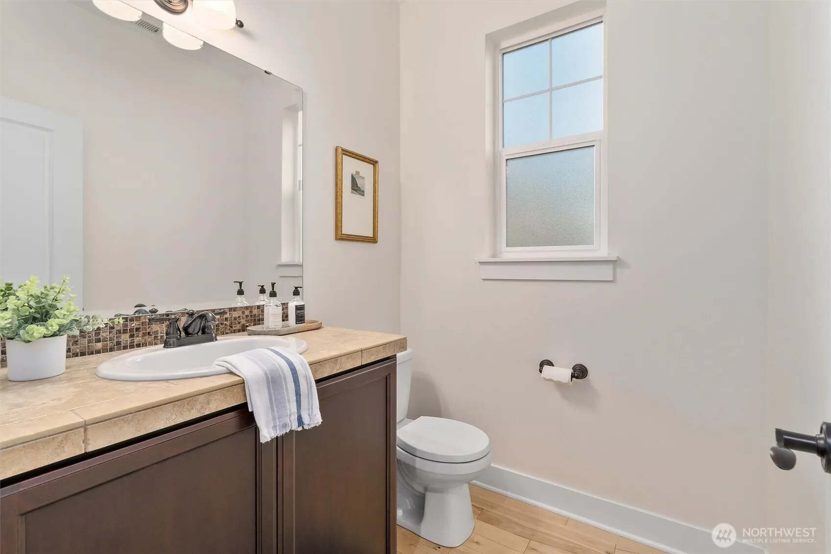5212 NE 7th Place , Renton, WA 98059