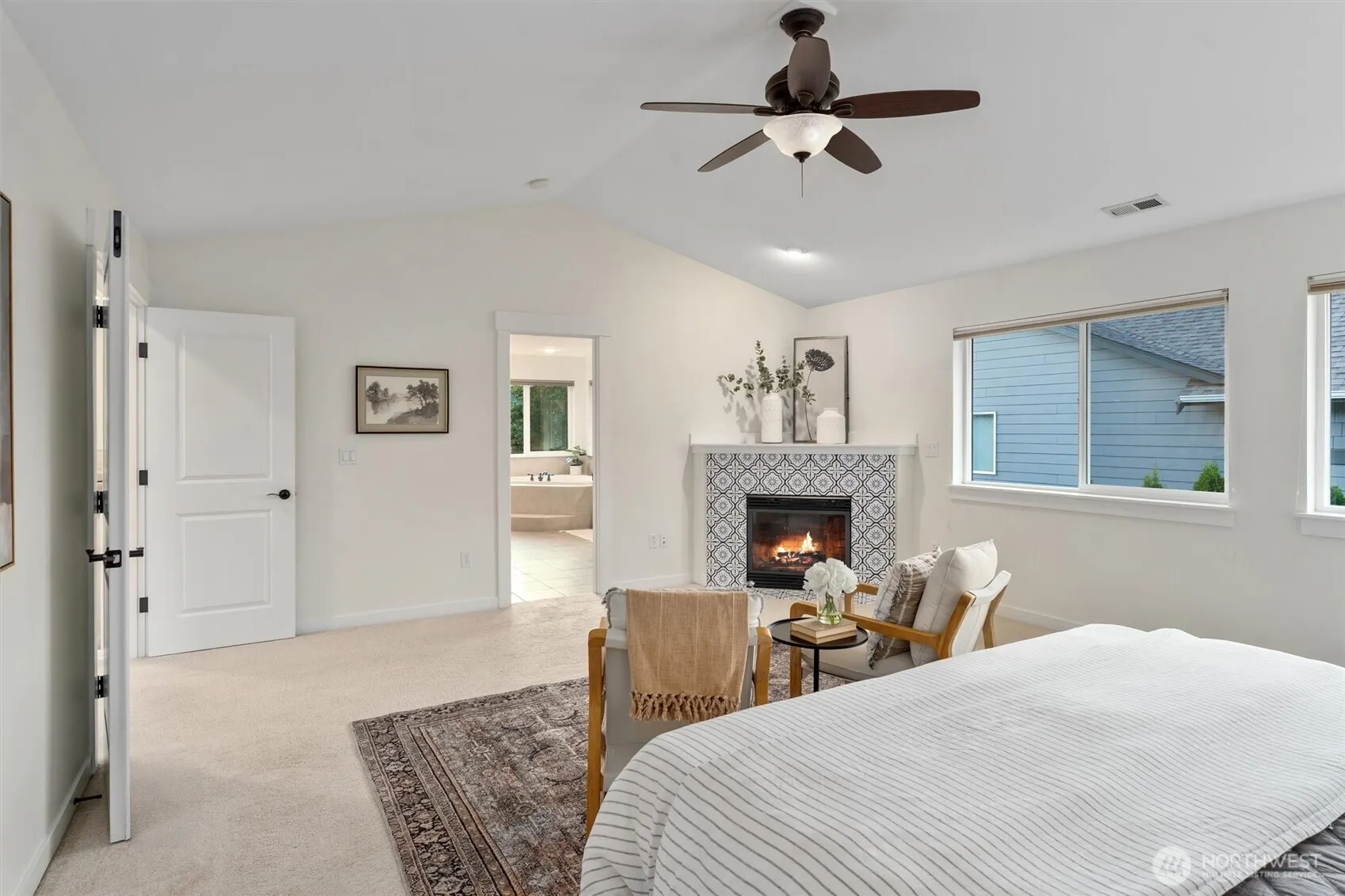 5212 NE 7th Place , Renton, WA 98059